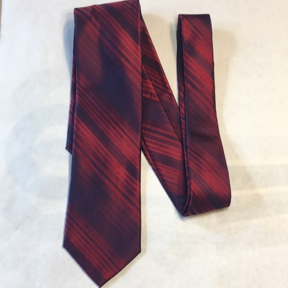 Bellissimo red with deep purple diagonal striped, 100% silk tie. NWT - Picture 5 of 10